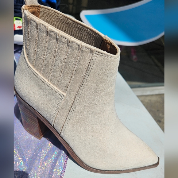 Slip on ankle boots - Picture 8 of 8